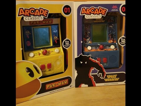 Arcade Classics 01 Pac-Man and 02 Space Invaders
