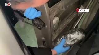 Arabaya Zulalanmış Uyuşturucuyu ’Pako’ Buldu