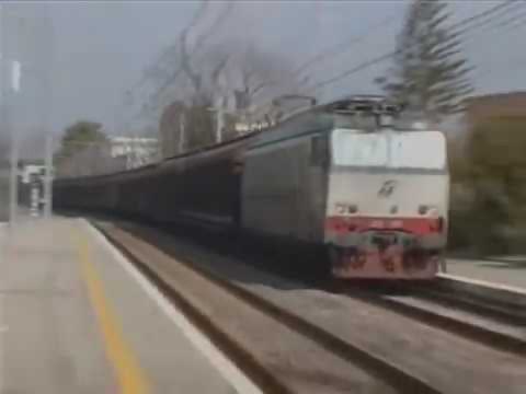 MERCI LUGO-V.S.GIOVANNI CON LA E652 091 AL TRAINO.