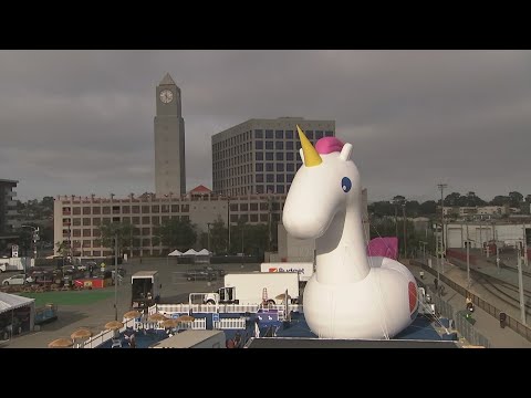 Comic-Con opens in San Diego with thousands of fans from all over the world celebrating its inclusive vibe and their favorite pop culture heroes. (July 18)