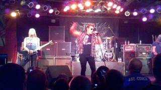 Fozzy - &quot;Pray for Blood&quot; (live)