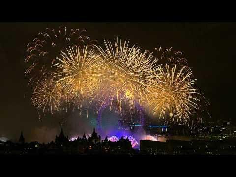 London New Year's Fireworks 2012/2013 - Full HD - 1080P
