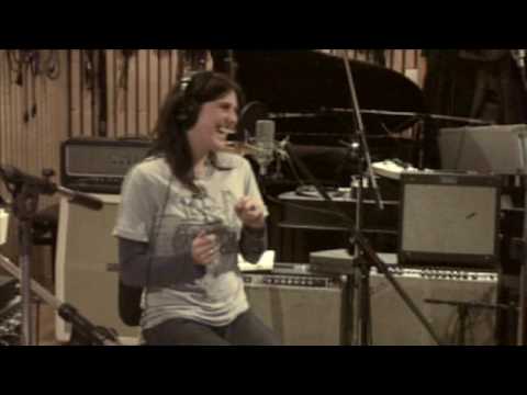 Charlie Dée - Leaves