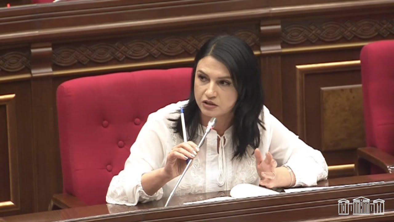 Ծայրահեղ ծանր վիճակում գտնվող թոշակառուները ստիպված են հասնել բանկ. բանկերը անտեսում են օրենքը