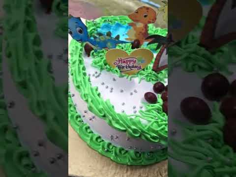 Jangle theme cake💚 #cake #dedicatedsong #birthdaycake #love #dedicated  #birthdayparty #traditional