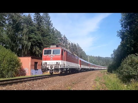 |Vlaky| RR 17610 Tatran na čele s 362.021 a krásným pozdravom mezi Lučivnou a Štrbou 7.8.2022.