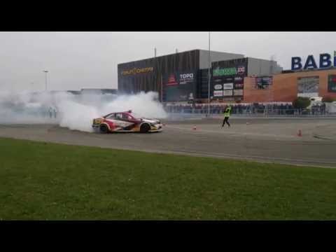 BMW M3 1000HP drifting
