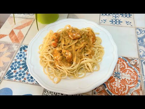 Pasta con crema de gambas