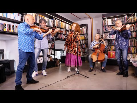 Solis String Quartet & Sarah Jane Morris - All You Need Is Love (Official Video)