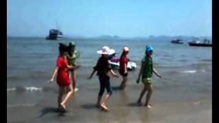 preview picture of video 'Roly poly Dance Cover in HA LONG By Còi+Bi+Tròn+Tuki+Mưa'