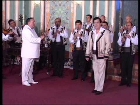 MĂRIN CORNEA   LA FEREASTRA LUMINATATĂ