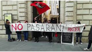roberto-fiore-a-benevento-protesta-degli-antifascisti