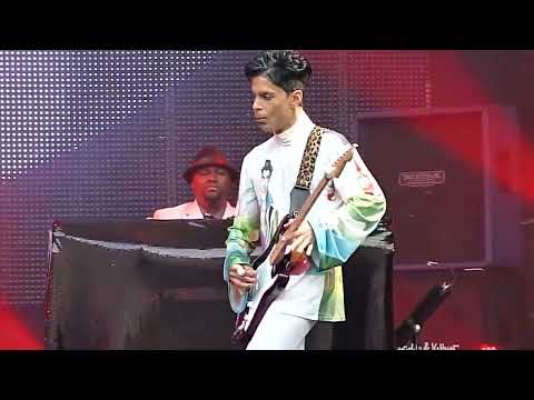 Prince - Little Red Corvette live in Berlin 2010