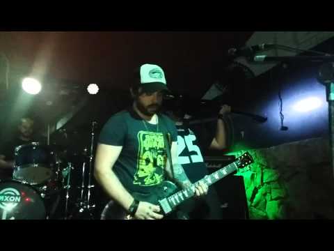 Trezzy  -  Quando A Luz Apaga