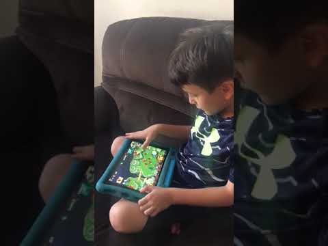 Jannick enseñando cómo tener runas rápido en el resurgir de Mema