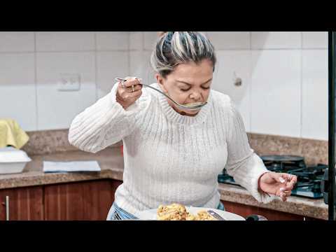 Vecina descarada se aprovechaba de sus vecinos para no gastar en la comida | Luz María