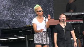 Emeli Sande- &quot;Breaking the Law&quot; (720p HD) Live at Lollapalooza on August 2, 2013