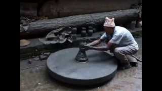 preview picture of video 'Bhaktapur  - Pottery Square'