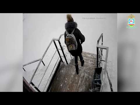 Двое мужчин украли у многодетной матери 48 тысяч рублей