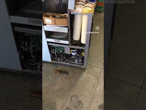 Manutenção corretiva tatocolor extra corob. Troca de bomba de dosagem