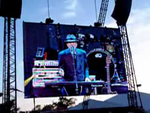 Tower of Song, Leonard Cohen at Glastonbury 2008