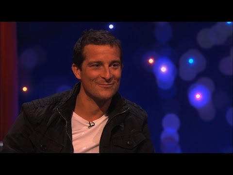 Bear Grylls and Michael McIntyre spoon - The Michael McIntyre Chat Show: Episode 4 - BBC One