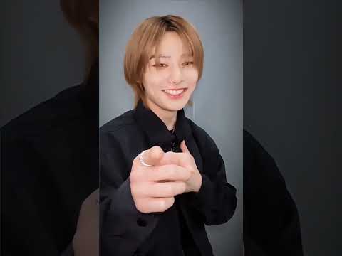 hey girl, you like me a little bit? #kpop #stray kids #skz #viral #yongbok #stay #felix #instagram