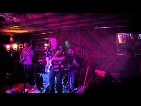 Oreo Blue "Crossroads Blues" Cover Live @ Bugsys 02232013