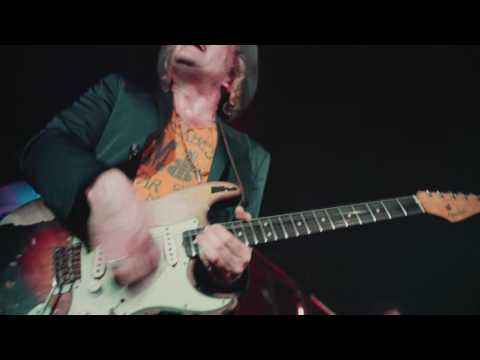 Philip Sayce - Blues Ain’t Nothing But A Good Woman On Your Mind (LIVE at the Silver Dollar)