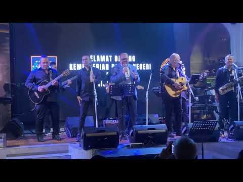 Sai Anju Mau - Junimart Girsang