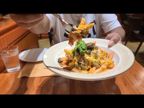 Episode 74! #loadedfries #macandcheese #livingabroad #asia