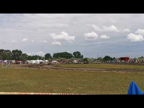 Csólyospálos Roncsderbi Széria kategória rajt