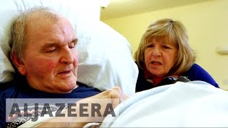 UK: Care for elderly in crisis as nursing homes run out of funds