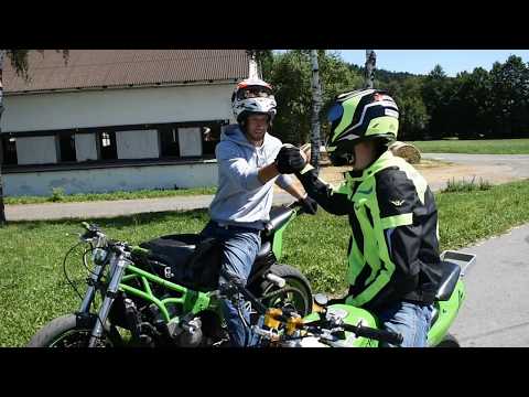 Moto sraz Borová u Poličky 2017- Stuntriding show - Jakub Kykal & Patrick Peschel
