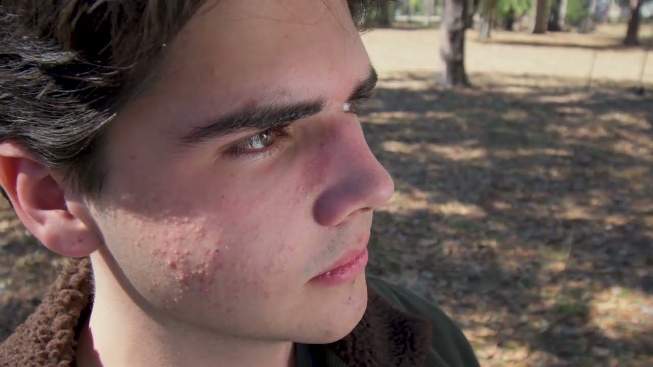 Trailer thumbnail