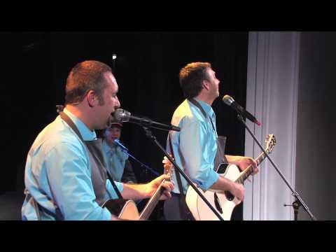 BALTIE LĀČI un APVEDCEĻŠ - "Pasta balodītis" no koncertprogrammas "Pasta nodaļas stāsti"