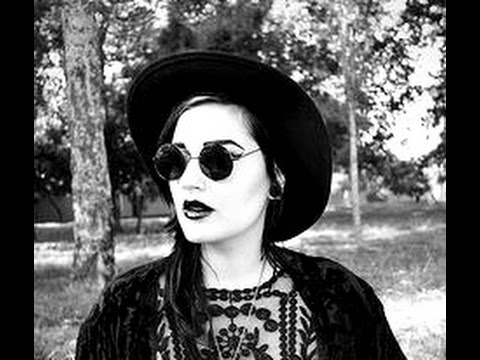 The Merry Thoughts - Low Violet