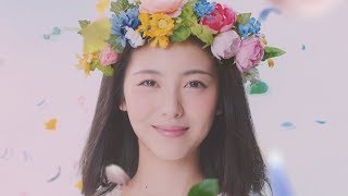 まるで女神？浜辺美波の瞳が美しすぎる　コンタクトレンズ「Four Seasons」新ウェブCMが公開