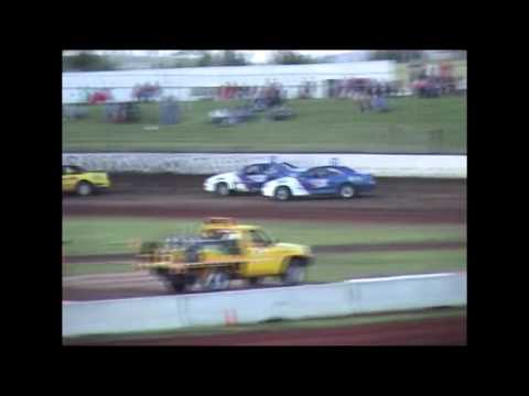 Modified Production: Rocket vs Rockette - Charlton Raceway