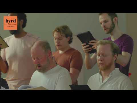 VICTORIA Alma redemptoris mater