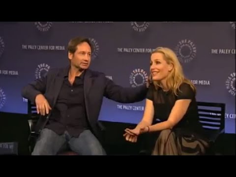 The X-Files 20th Paley Event - David Duchovny e Gillian Anderson - Legendado em português