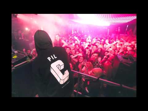 SPECIAL BEATZ - PÁR VIET (feat. PIL C & JOFRE)