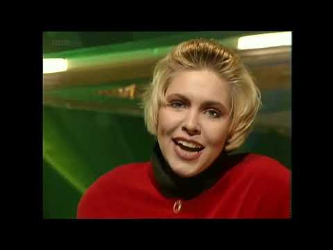 Twenty 4 Seven feat Captain HOLLYWOOD - Are you Dreaming - TOTP - 06 12 1990