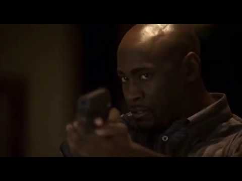 Jack breaks into Wayne Palmer's apartment - 24 Season 5 - #Jackuary