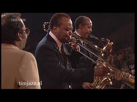 Nat Adderley Sextet - Walkin'