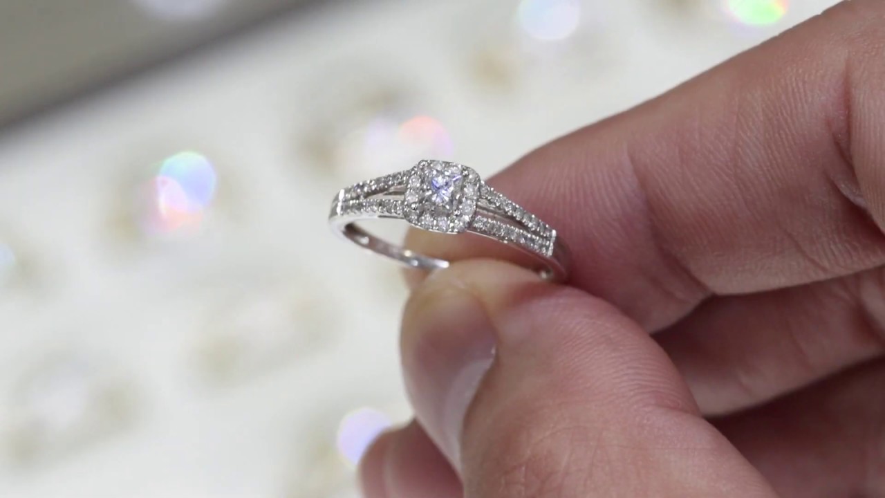 Anillo de compromiso con diamante corte princesa | Joyería Alahas
