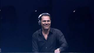 Tiёsto-Deadmau5   &quot;Not Exactly&quot;