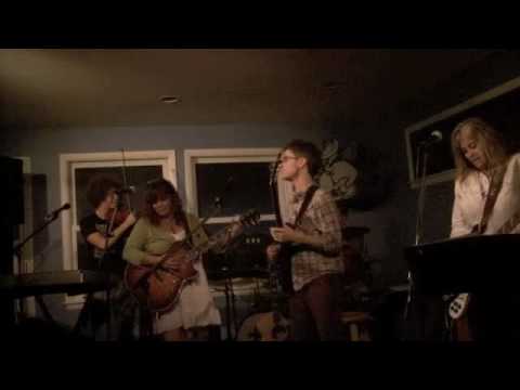 Susan Cowsill plays Dragon Flys @ Wood House in St. Louis
