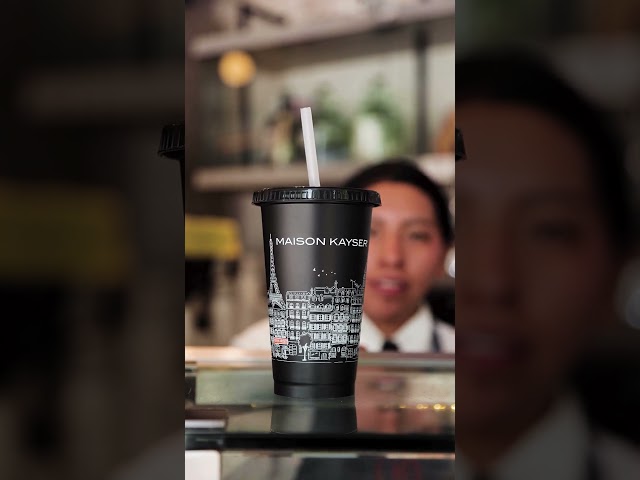 Vídeo relacionado con ecooe Juego de 2 Vasos de Vidrio con Tapa y Pajilla 380ml, Tazas de Café Vasos para Llevar Smoothies Café Helado, Diseño Hermético e Impermeable, Ideales para Matcha Latte, Jugos, Leche, Té, Cócteles