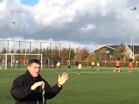 DESTO D5 (za) vs. OSM '75 D5 (za) 9-11-2013 11:38